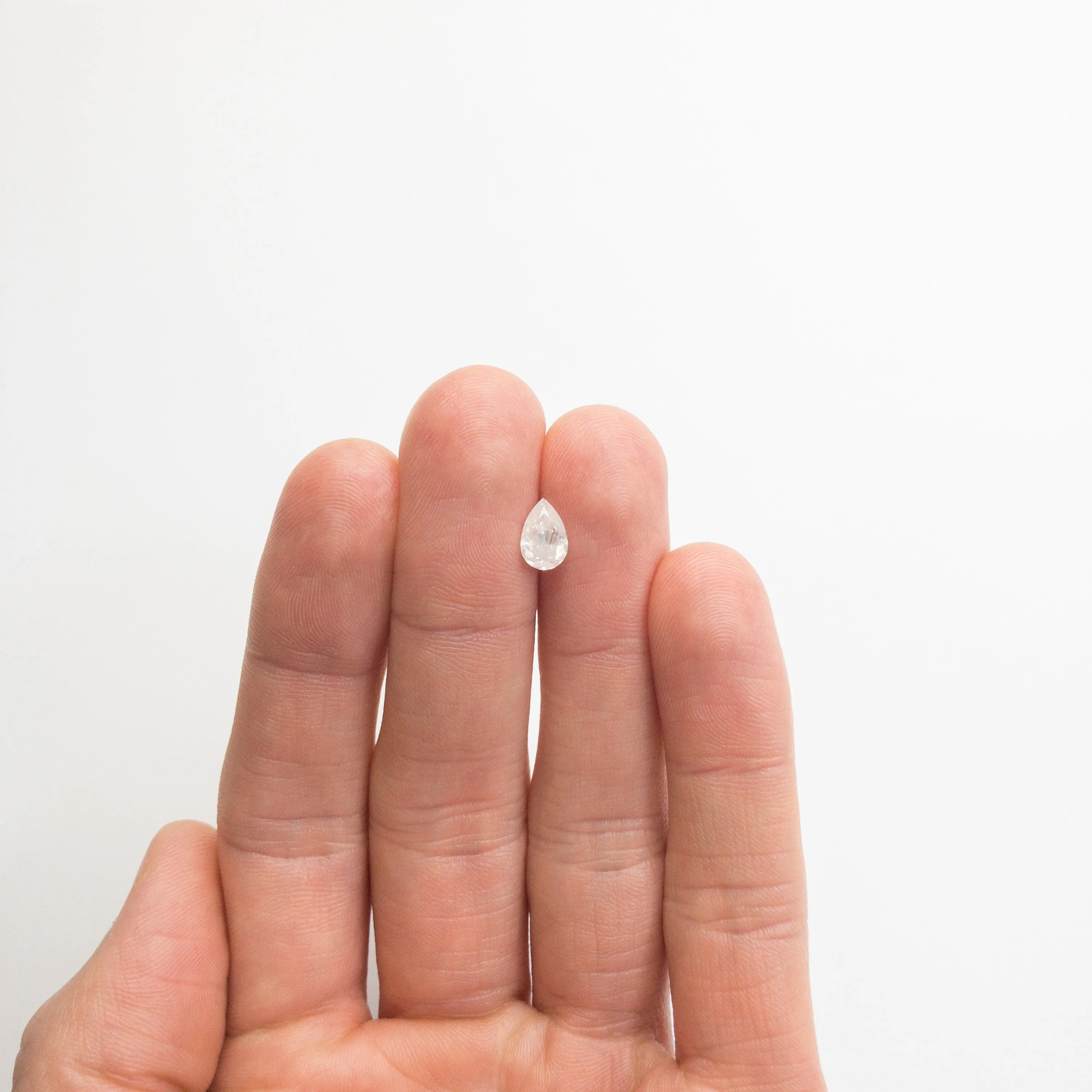 0.87ct 8.14x5.37x3.02mm Pear Brilliant 18733-03