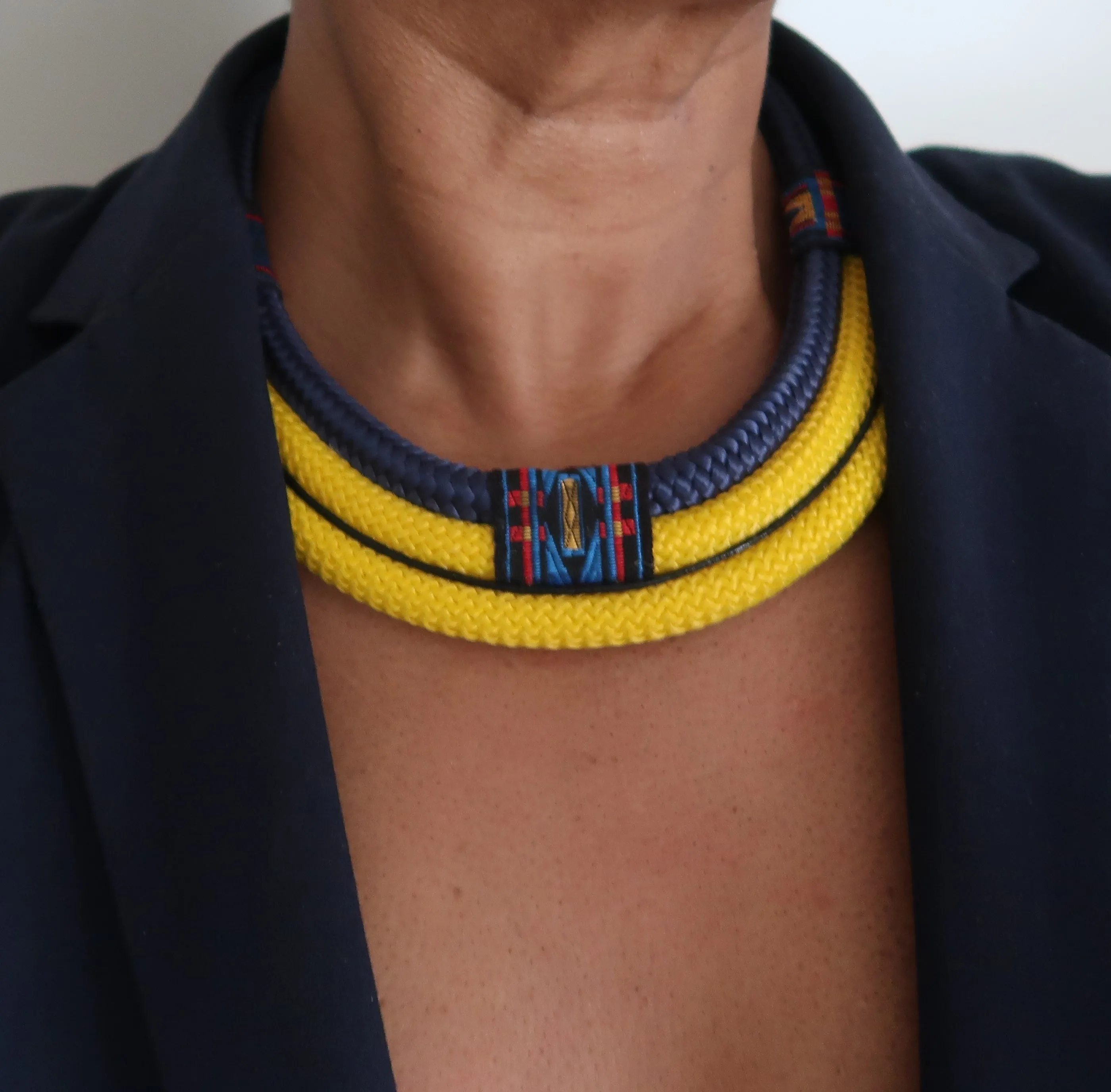 Collier Raz de cou YAYE FALL