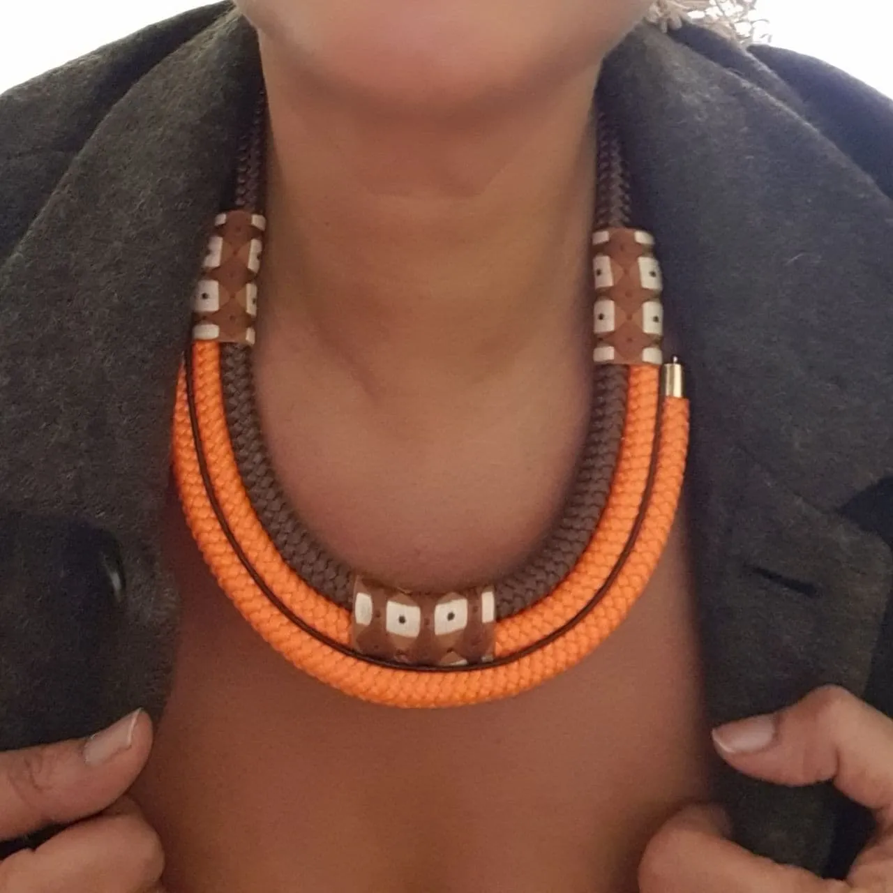 Collier Raz de cou YAYE FALL