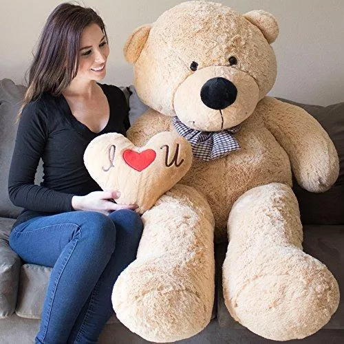 Giant Teddy Bear for your Girlfriend