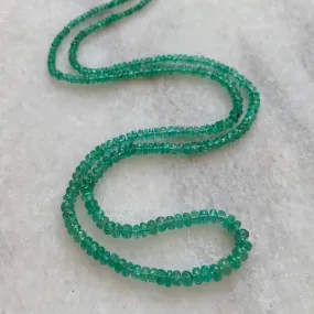 Graduated Natural Emerald Strand