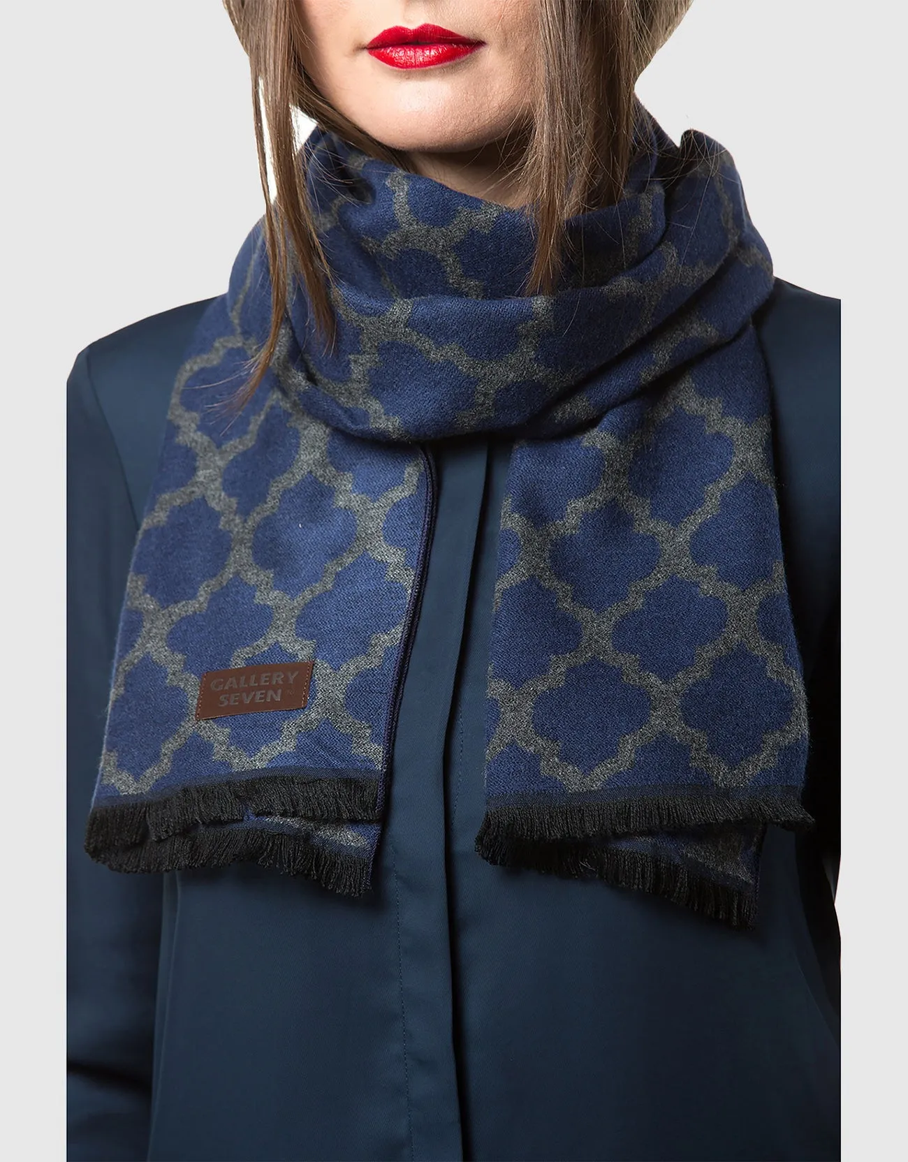 Women's Elegant Winter Scarf